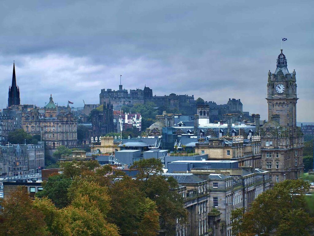 Edimburgo un viaje en el tiempo que te transporta al medievo