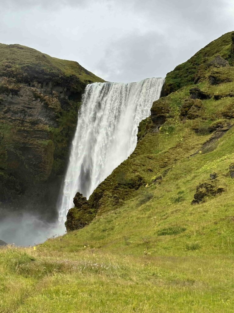 ISLANDIA: entre el fuego y el hielo 