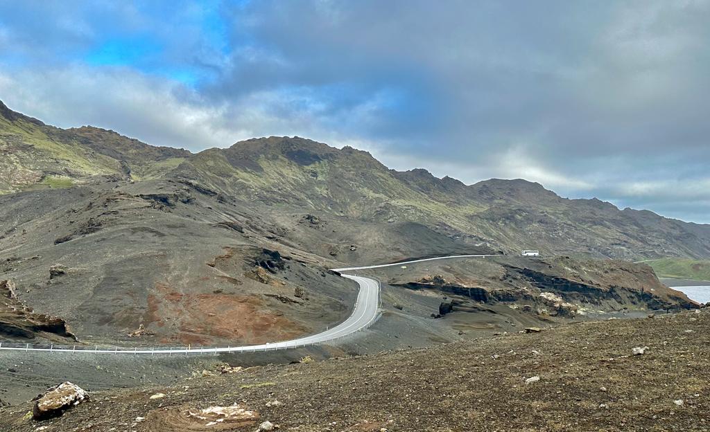 ISLANDIA: entre el fuego y el hielo 