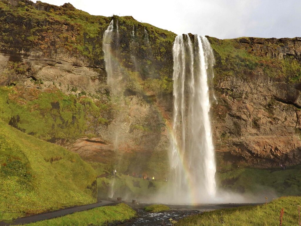 ISLANDIA: entre el fuego y el hielo 